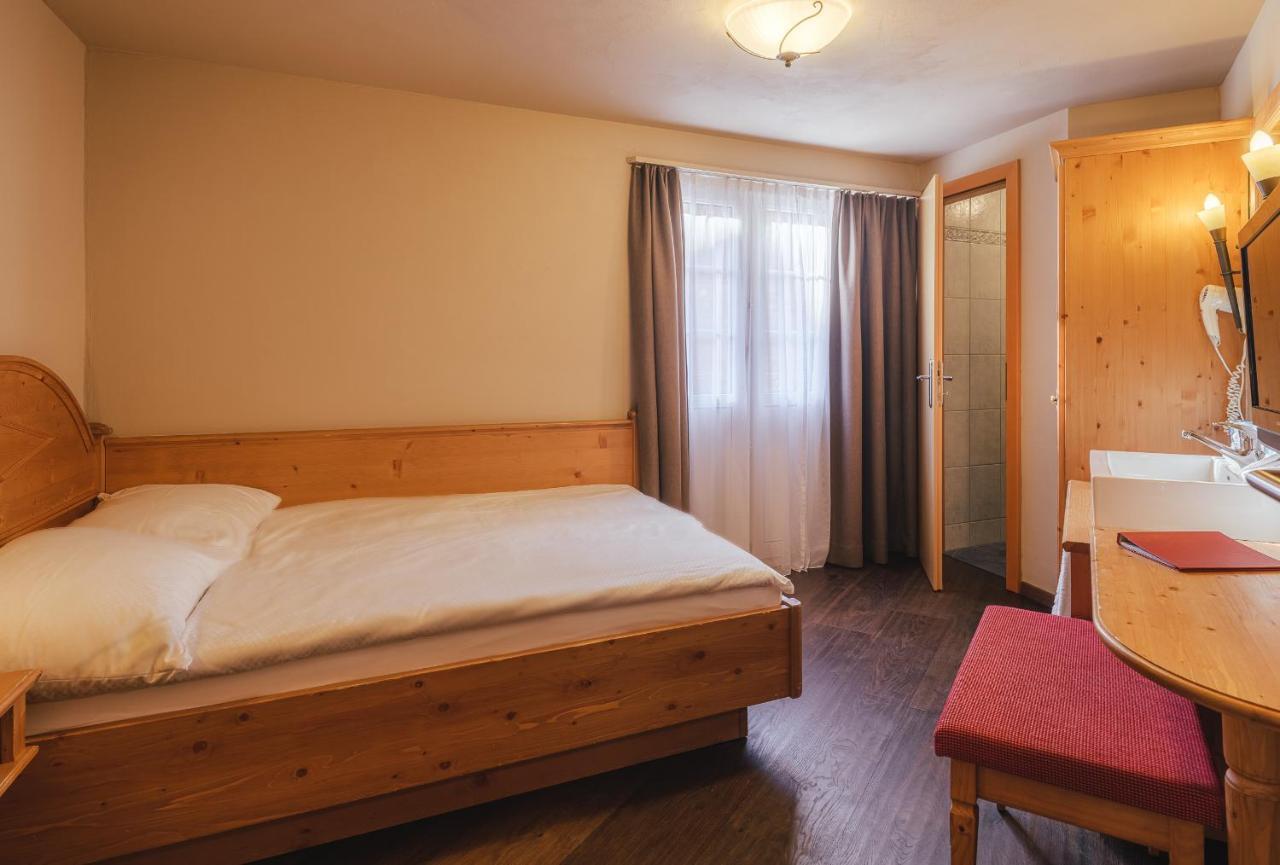 Guesthouse By The Rex Zermatt Quarto foto